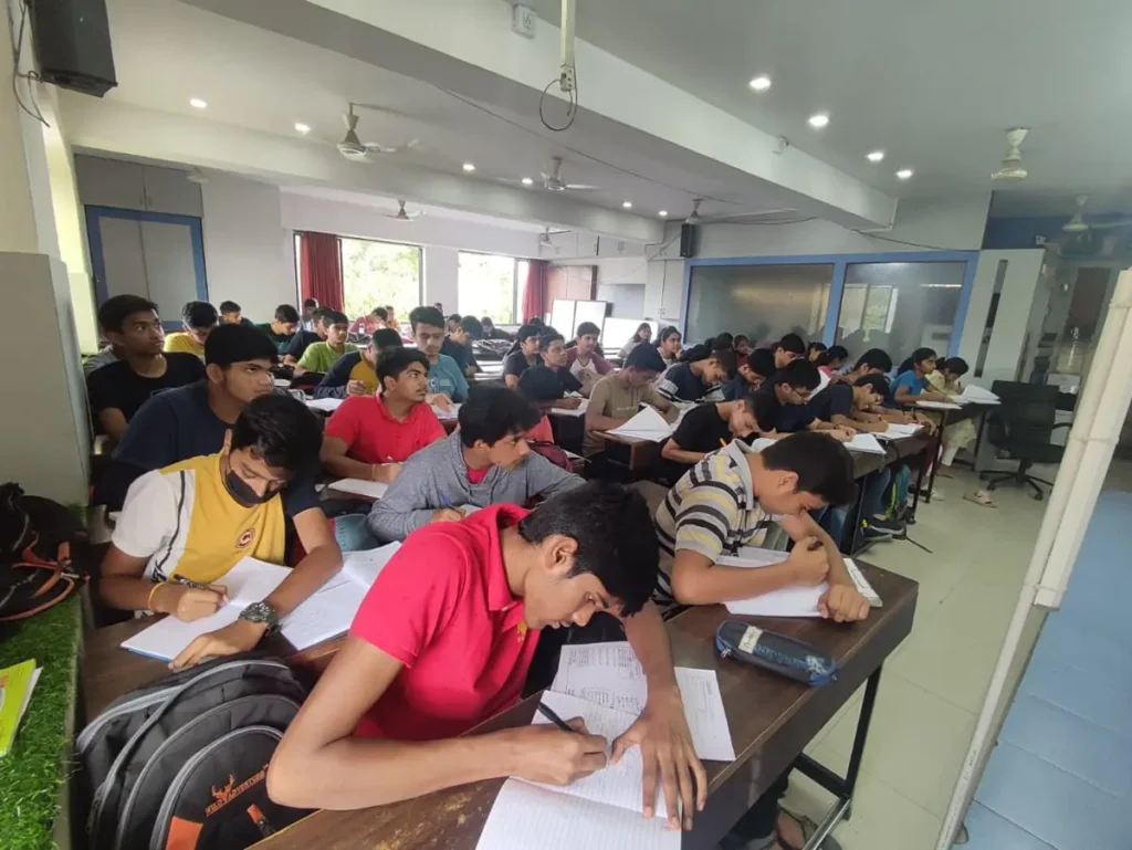 Students practising problems at Phadke Classes, Pune