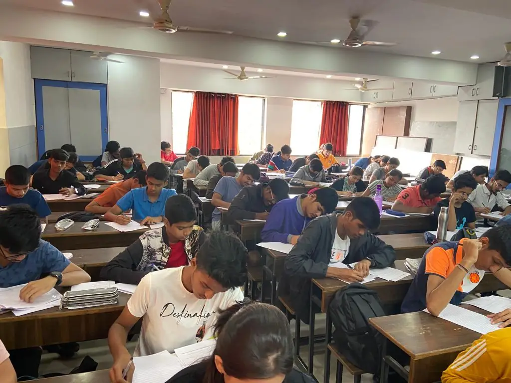 Science students at Phadke Classes during a mock test