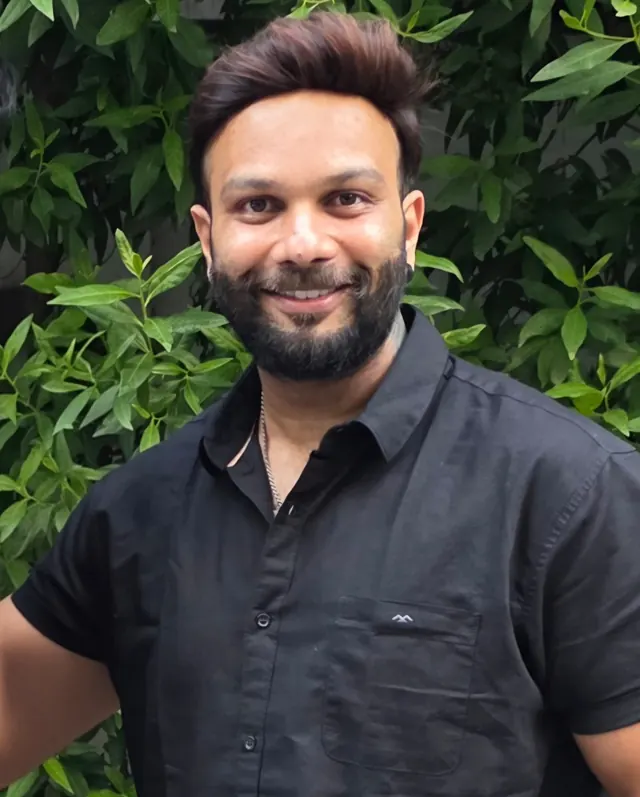 Prof. Sarvesh Gaonkar, Physics faculty